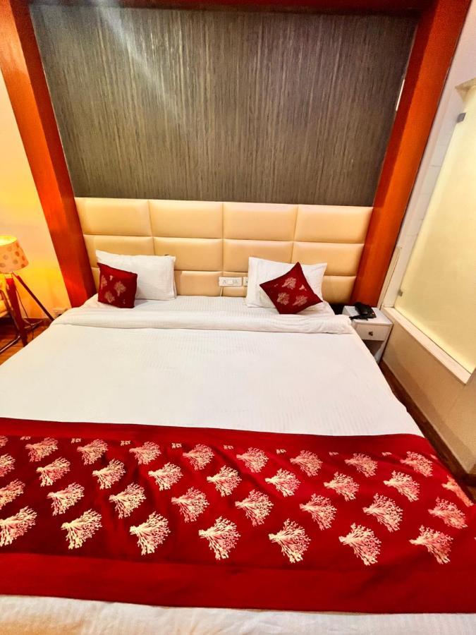 Oyster Pearl I Near Medanta Hospital I Sec-39 I Gurgaon Hotel ภายนอก รูปภาพ