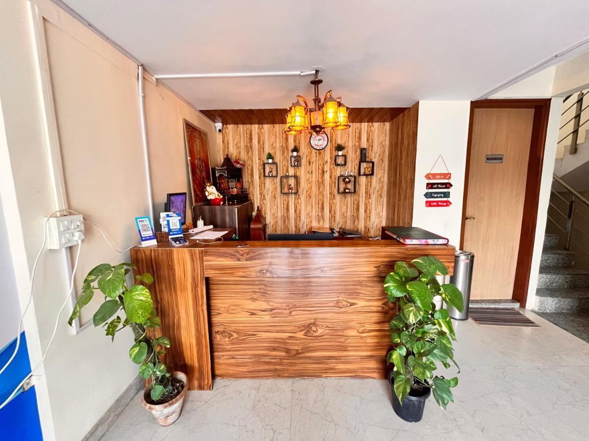 Oyster Pearl I Near Medanta Hospital I Sec-39 I Gurgaon Hotel ภายนอก รูปภาพ
