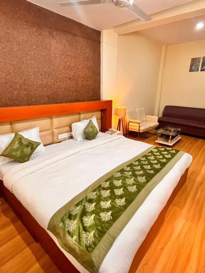 Oyster Pearl I Near Medanta Hospital I Sec-39 I Gurgaon Hotel ภายนอก รูปภาพ