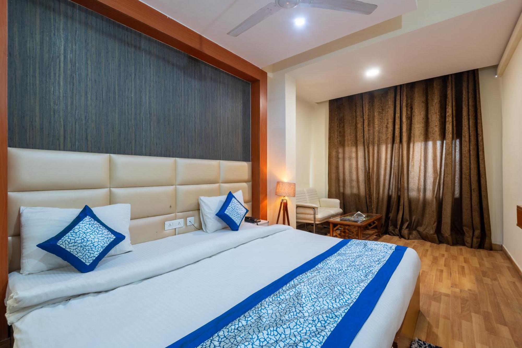 Oyster Pearl I Near Medanta Hospital I Sec-39 I Gurgaon Hotel ภายนอก รูปภาพ