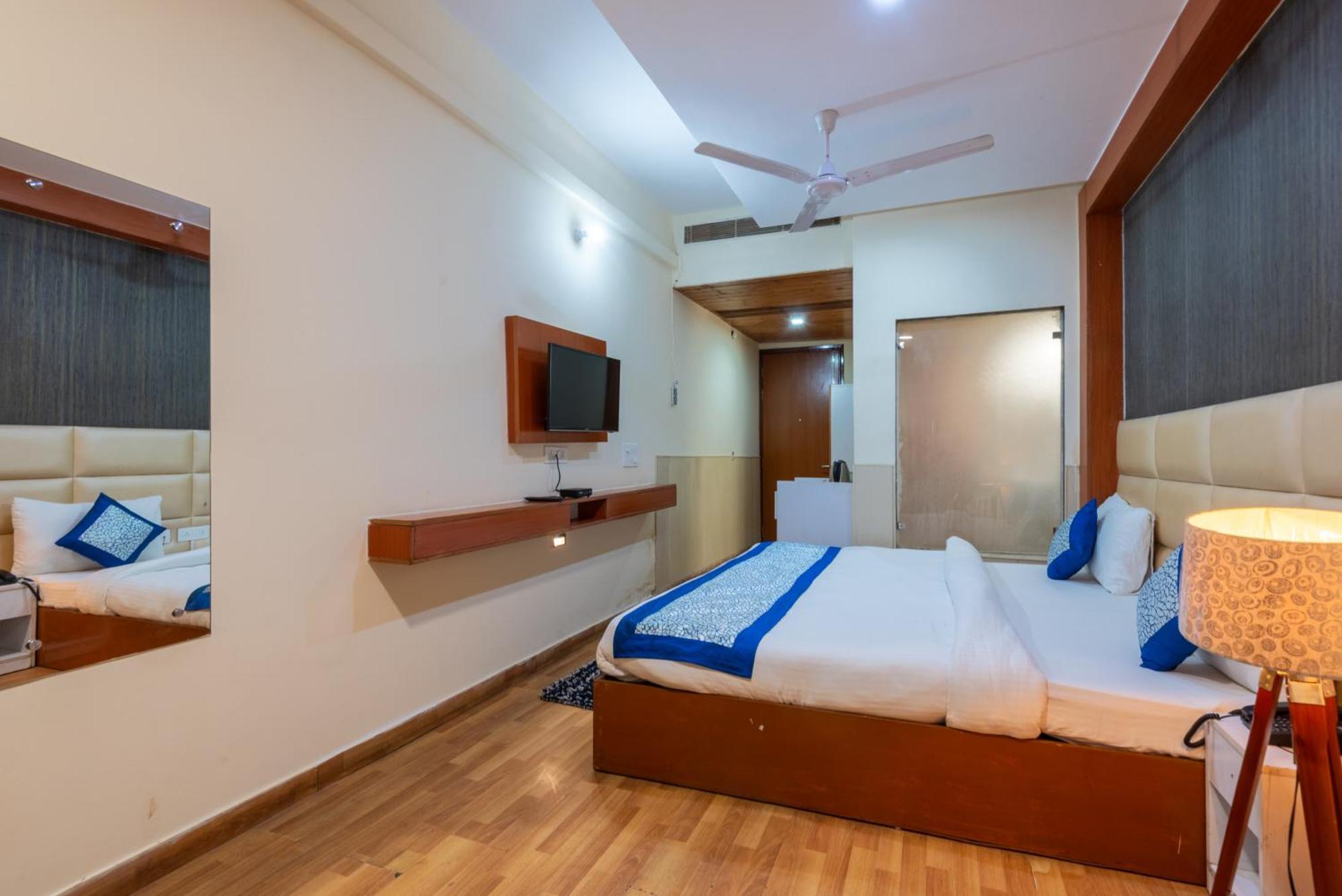 Oyster Pearl I Near Medanta Hospital I Sec-39 I Gurgaon Hotel ภายนอก รูปภาพ